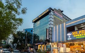 Hotel Tashree Near T3 - Free Airport Drop